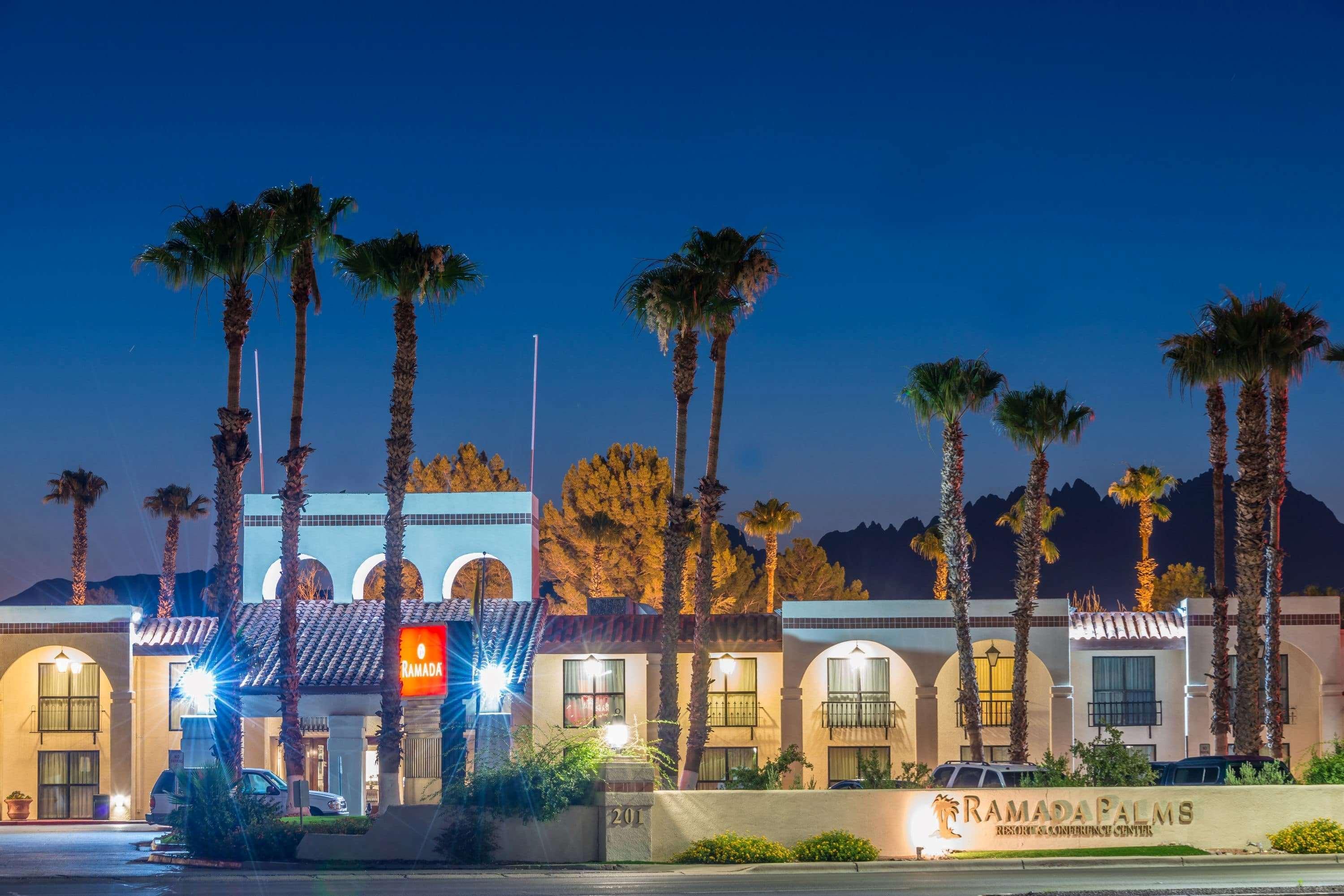 Ramada By Wyndham Las Cruces Hotel & Conference Center Extérieur photo
