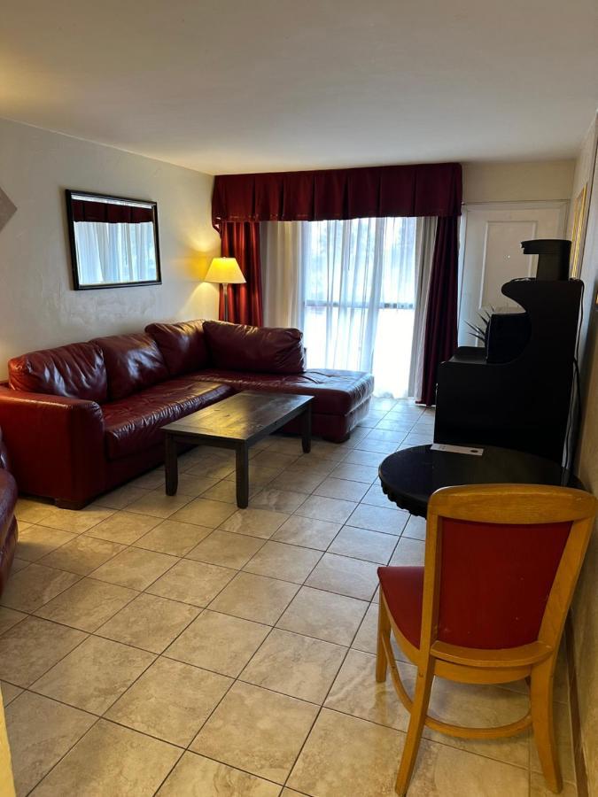 Ramada By Wyndham Las Cruces Hotel & Conference Center Extérieur photo