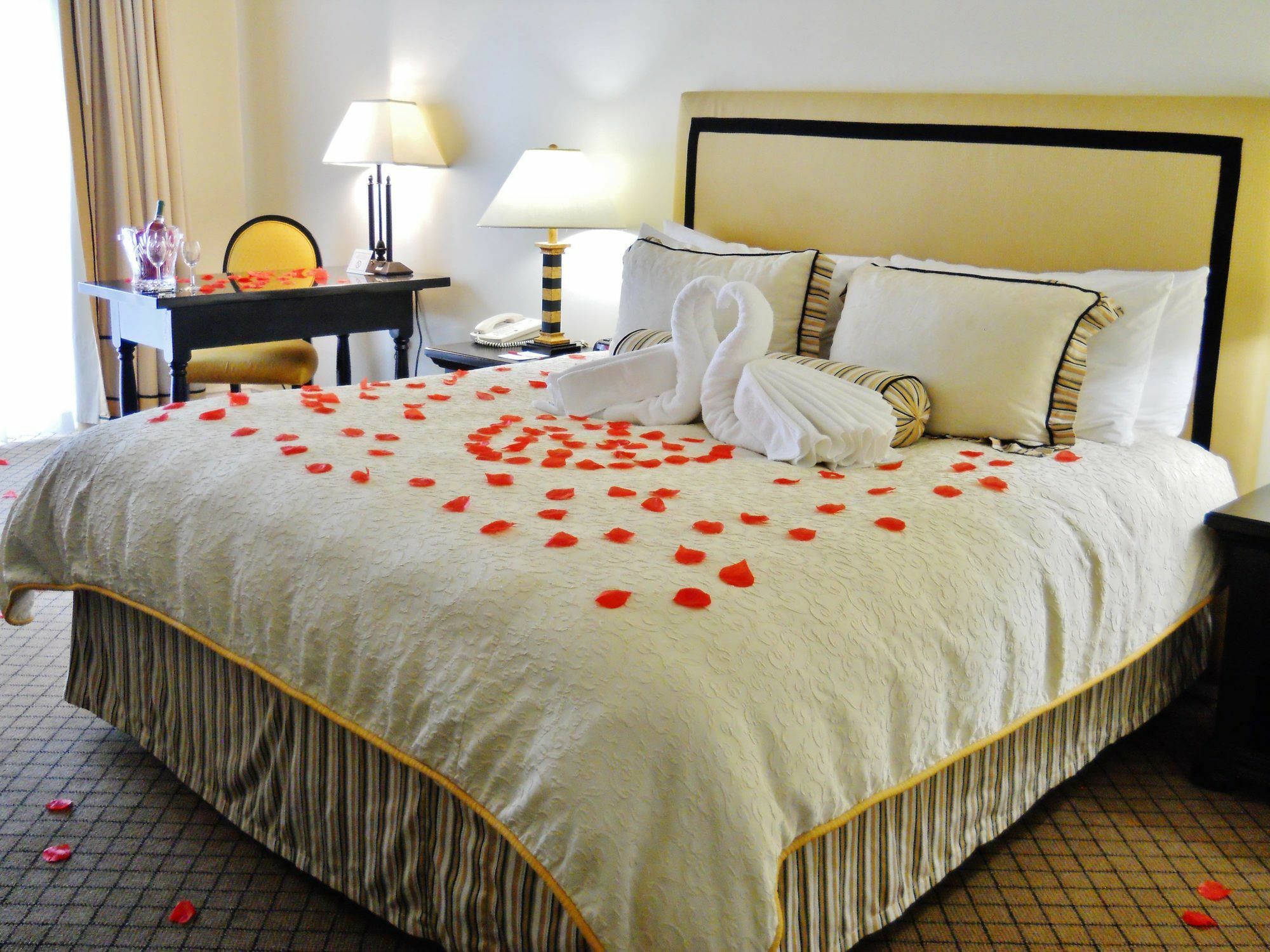 Ramada By Wyndham Las Cruces Hotel & Conference Center Extérieur photo