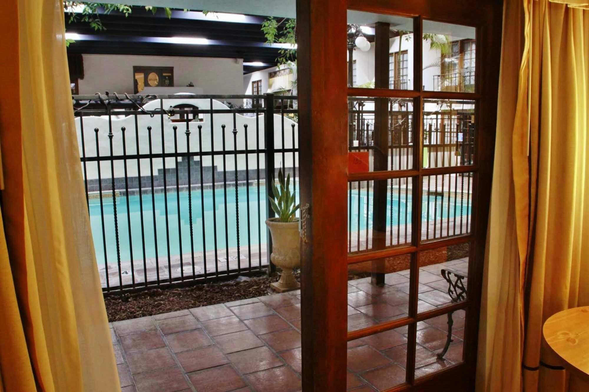 Ramada By Wyndham Las Cruces Hotel & Conference Center Extérieur photo